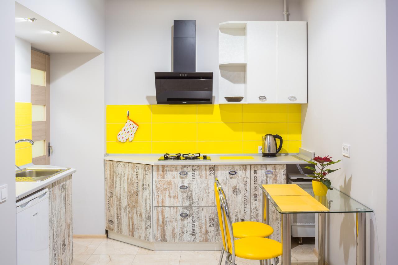 Apartment On Pekarska Street Зі Світлом! Leopoli Esterno foto