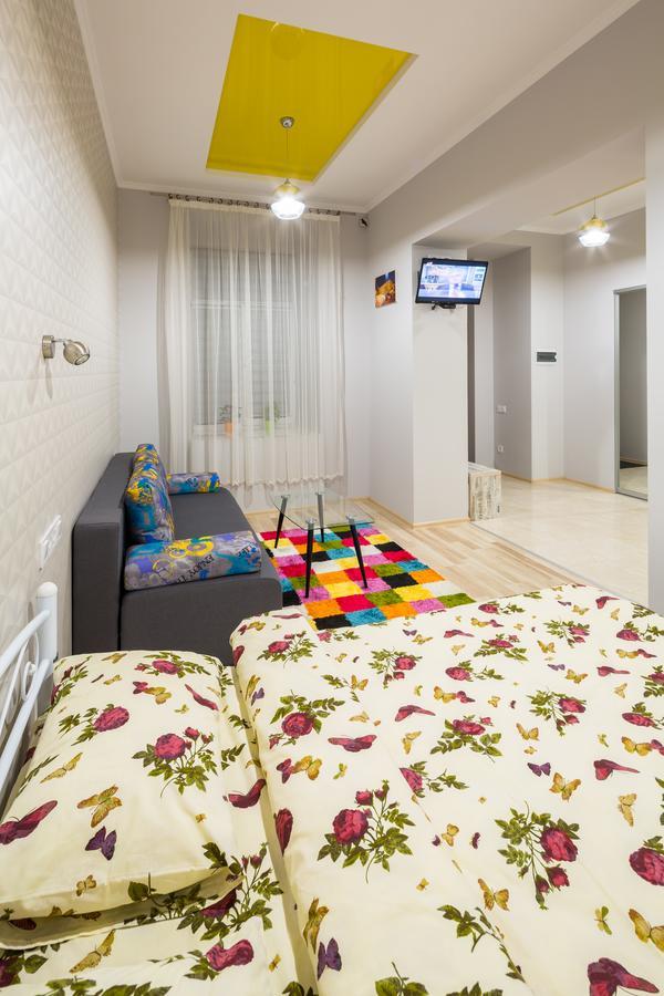 Apartment On Pekarska Street Зі Світлом! Leopoli Esterno foto