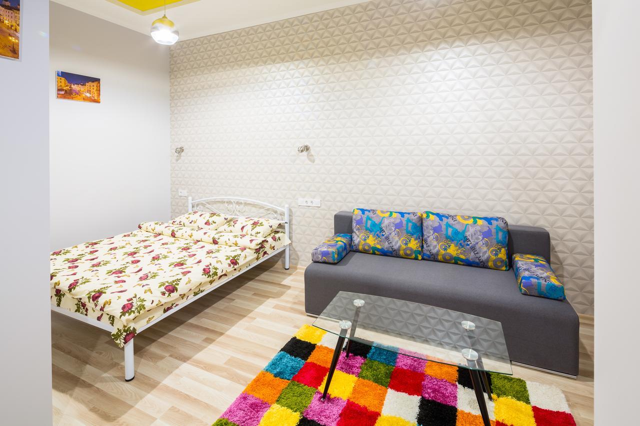 Apartment On Pekarska Street Зі Світлом! Leopoli Esterno foto